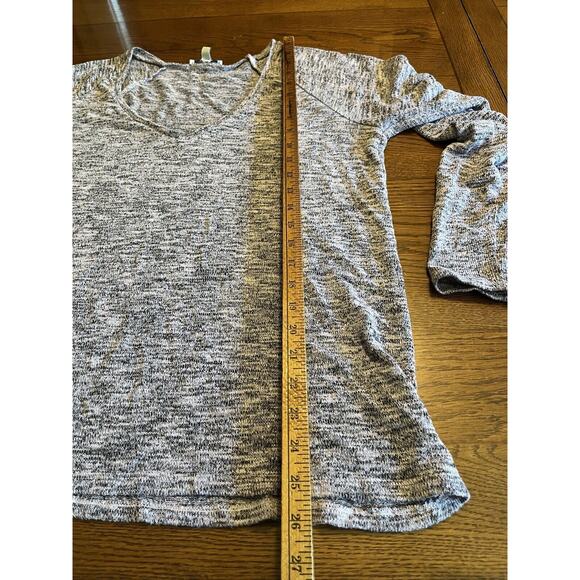 American Eagle Outfitters Women’s Rose Marl V Neck Shirt Sz Lg - Picture 5 of 7